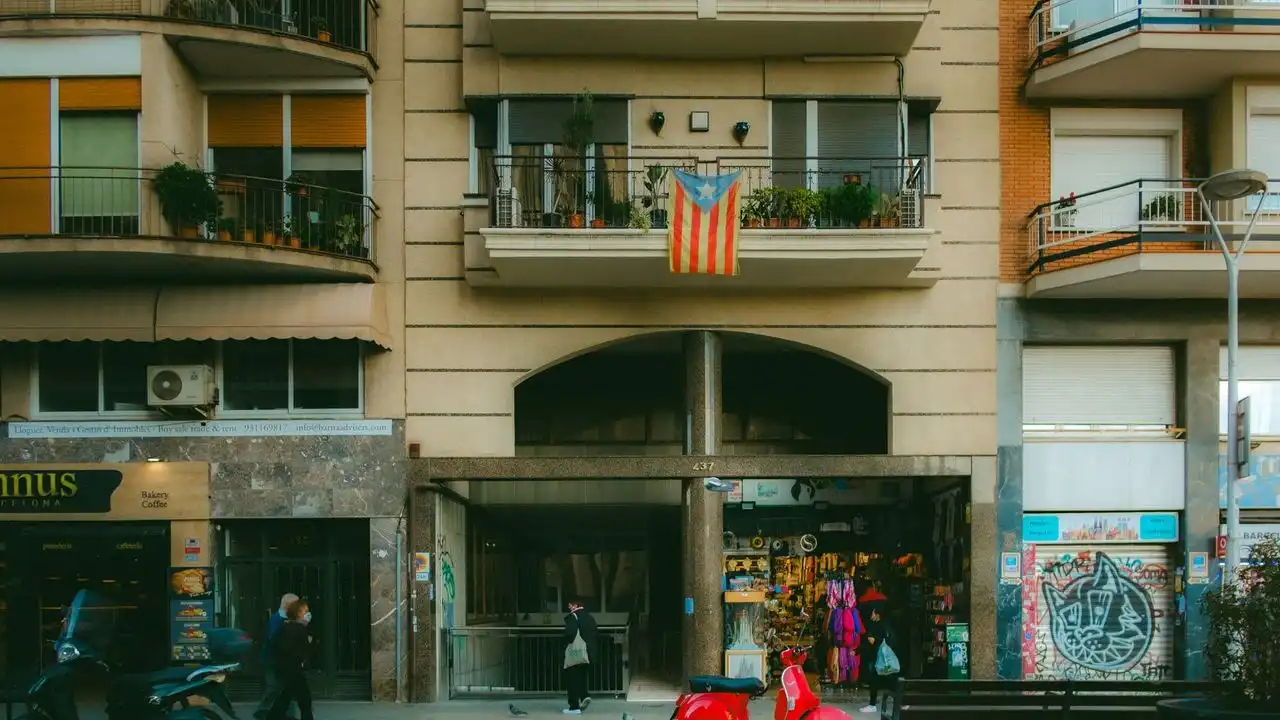 Common Catalan False Friends You Need To Watch Out For